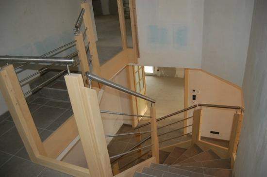 Construction escalier avec garde-corps métal épais Thann