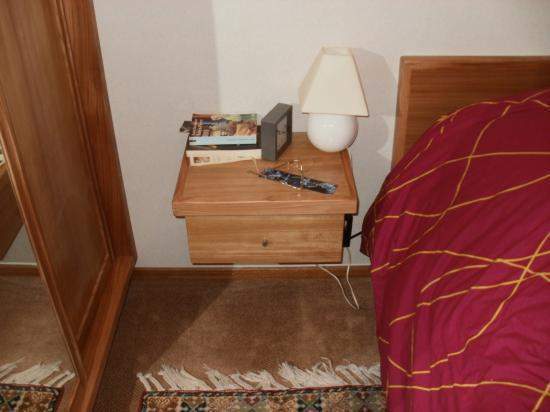 Création table de nuit bois Thann