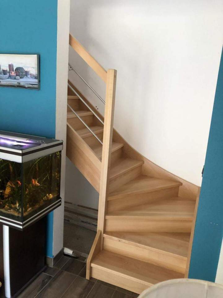 Petit escalier maison Thann