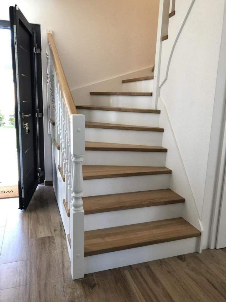 Escalier entrée maison Thann